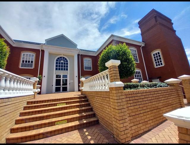 784M² OFFICE TO LET IN BRYANSTON